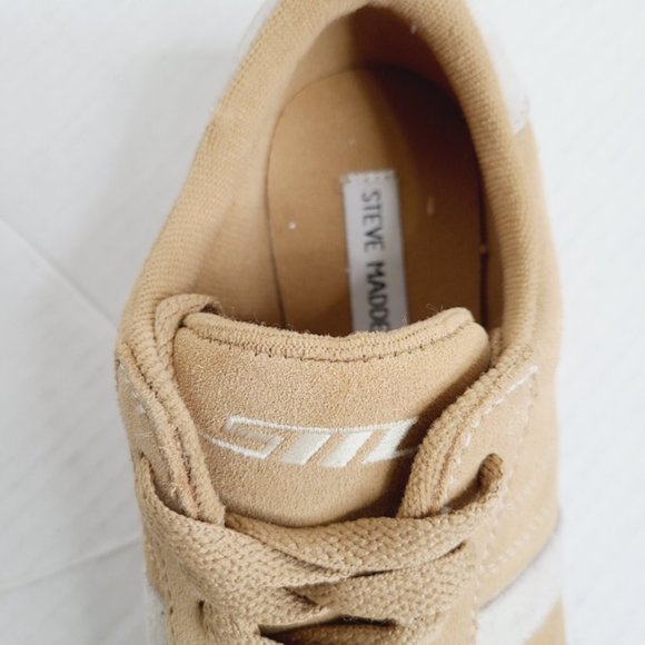 Steve Madden Casual Walking Shoes - Picture 3 of 6